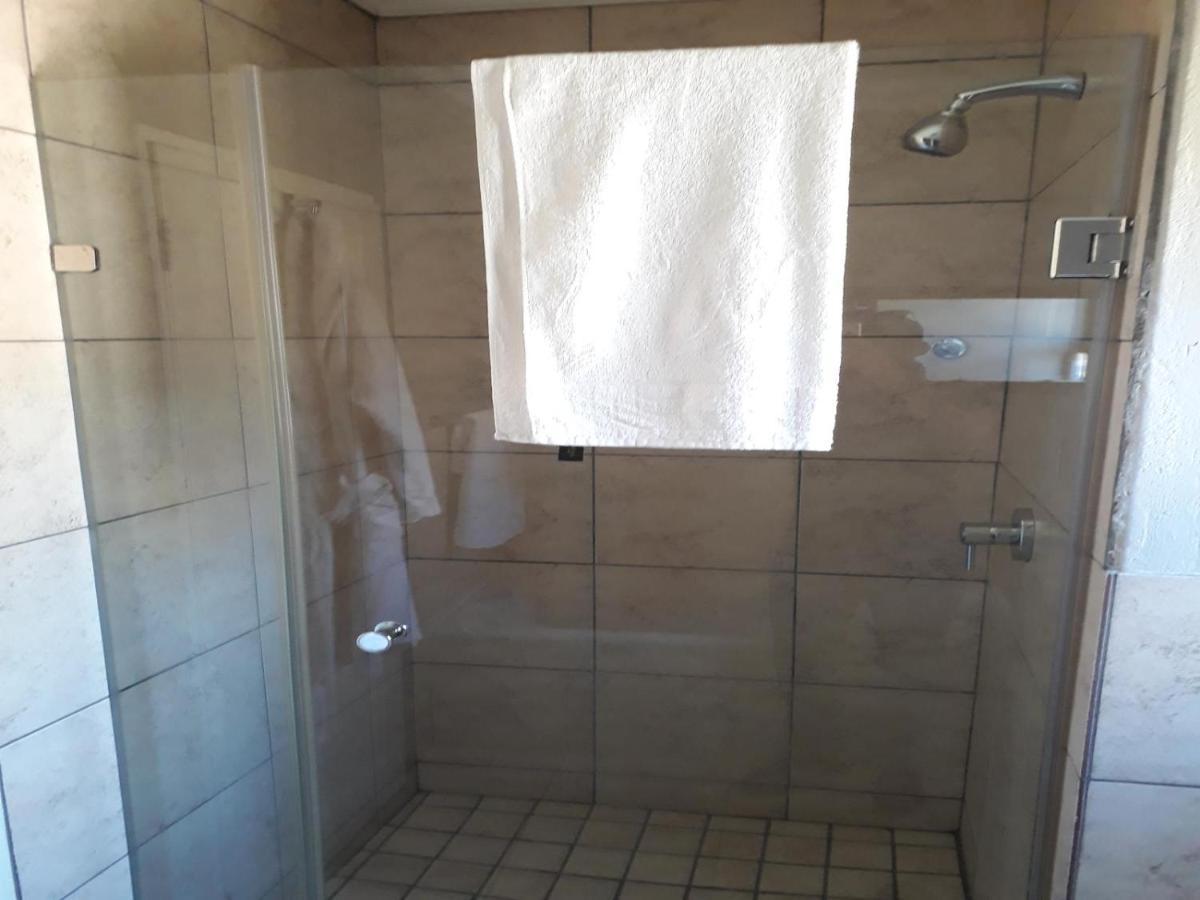 Fatmols Guest Lodge جوهانسبورغ المظهر الخارجي الصورة