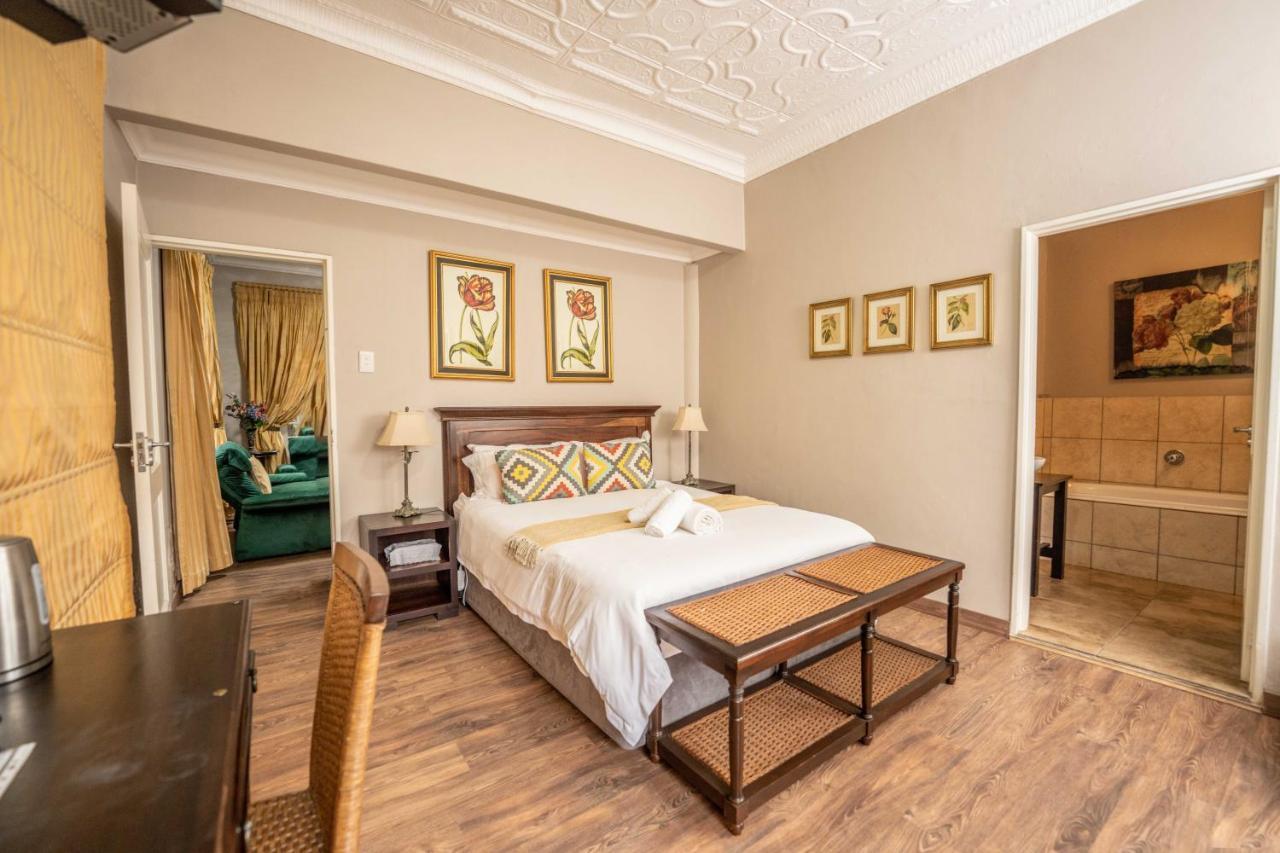 Fatmols Guest Lodge جوهانسبورغ المظهر الخارجي الصورة