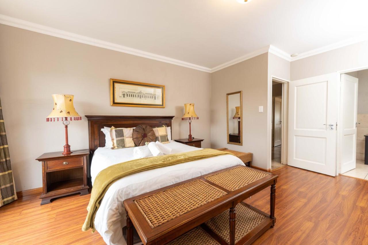 Fatmols Guest Lodge جوهانسبورغ المظهر الخارجي الصورة